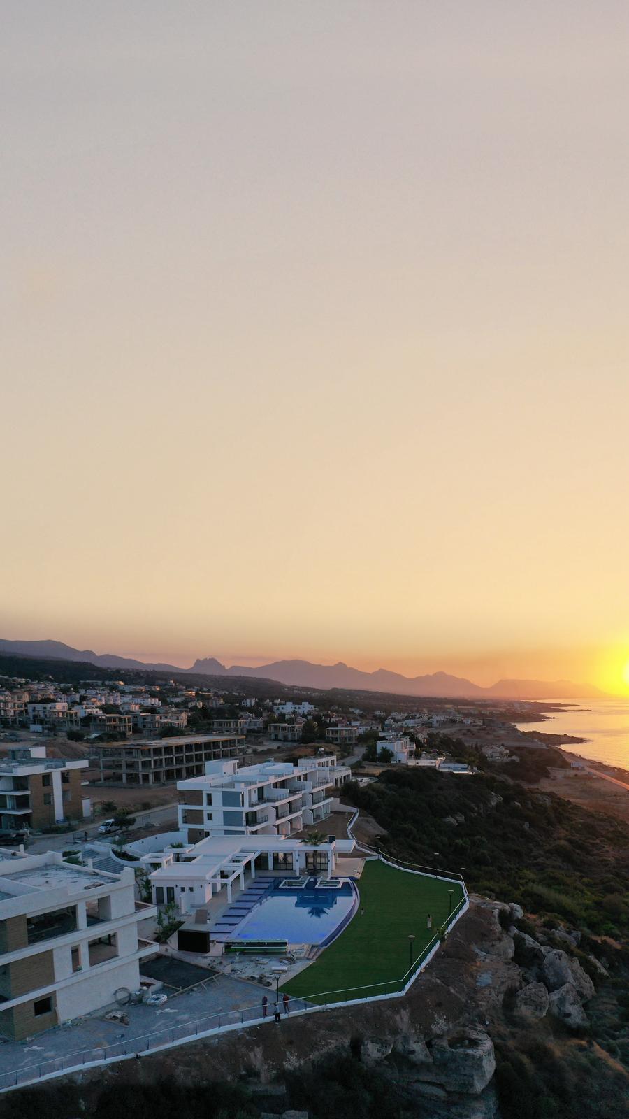 f0590a36-397e-4c64-bf39-7c514c57a4ed